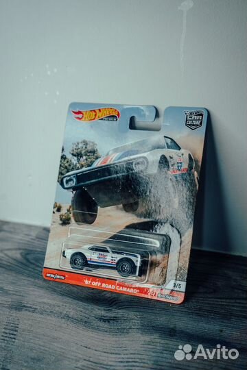 Hot Wheels Plymouth / Camaro