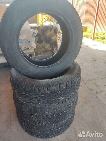 Gislaved Nord Frost 200 SUV 225/65 R17