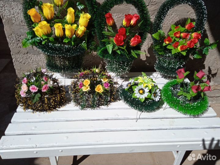 Ритуальные Венки, Корзины,полянки и другое