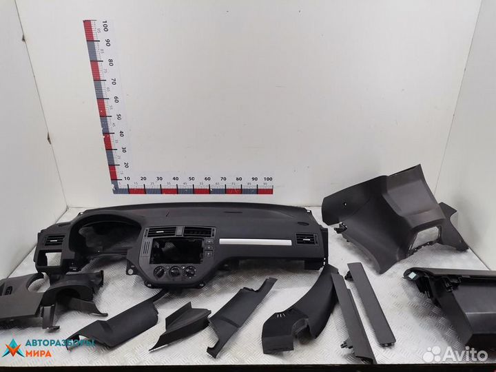 Панель передняя салона (торпедо) Ford C-Max 2004