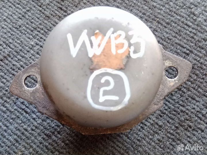 Подушка двигателя Фольксваген Пассат б3