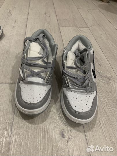 Кроссовки найк