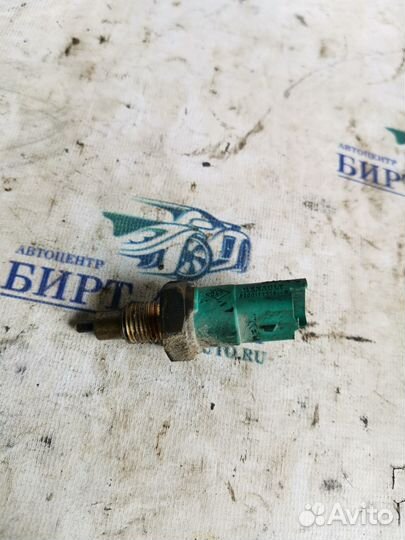 Датчик включения заднего хода Renault Scenic II (2