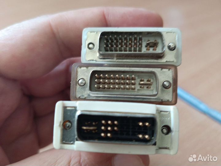 Видеокарта (есть переходник на vga)