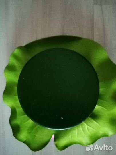 Фонарь на солнечной батарее *Лилия*