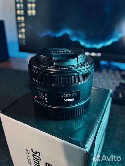 Объектив Canon EF 50mm f/1.8 STM