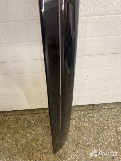 Накладка крышки Range Rover Sport 1