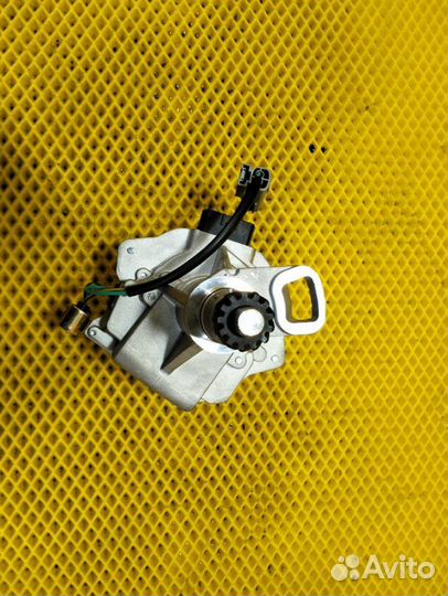 Трамблер Nissan Terrano R50 VG33E 1999