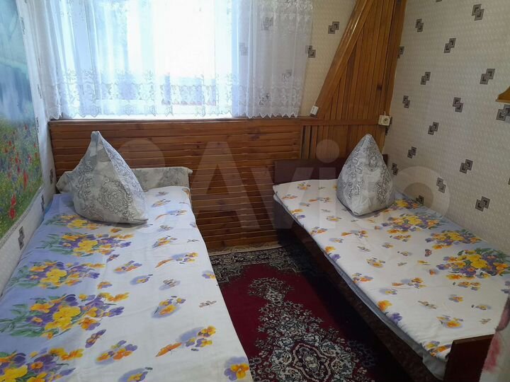 Комната 9 м² в 3-к., 1/1 эт.