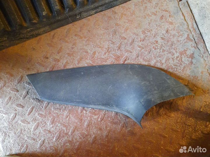 Накладка заднего левого фонаря Skoda Octavia Tour