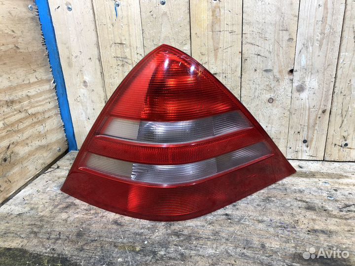 Фонарь задний левый Mercedes-Benz R170 Арт. 110639