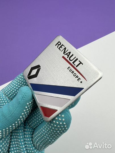 Наклейка алюминиевая эмблема Renault надпись Рено