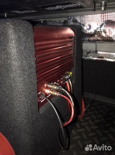 Сабвуфер активный. ural black huricane