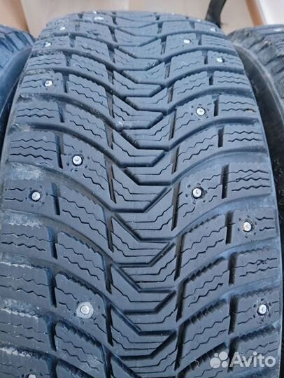 Michelin X-Ice North 3 215/60 R16 99T