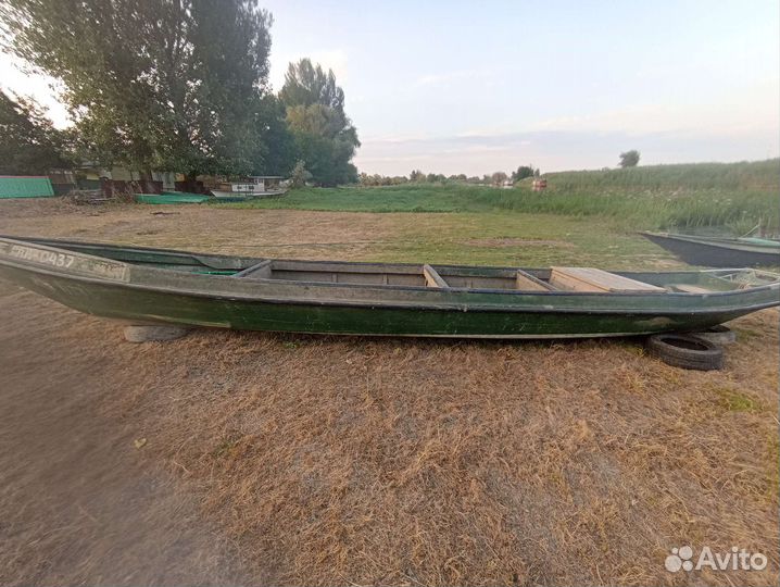 Продаю лодку