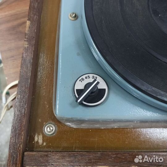 Электрофон Россия 323 Виниловый Проигрыватель СССР
