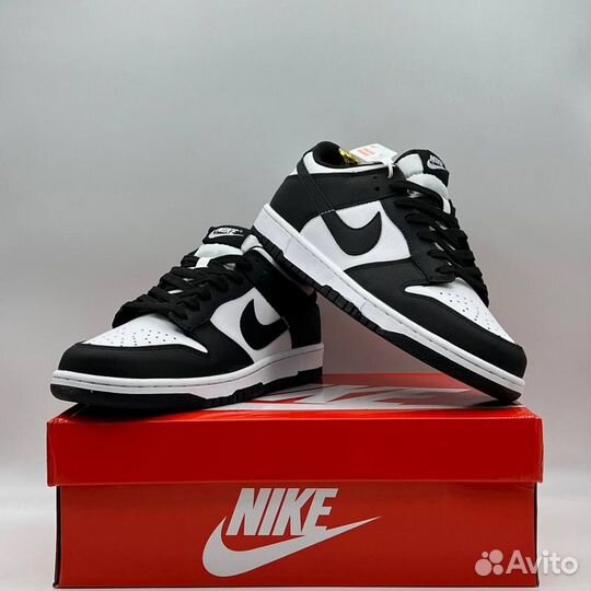 Кроссовки Nike SB Dunk Low Великан