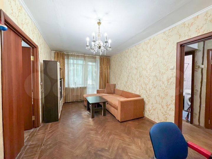 2-к. квартира, 43,3 м², 2/5 эт.