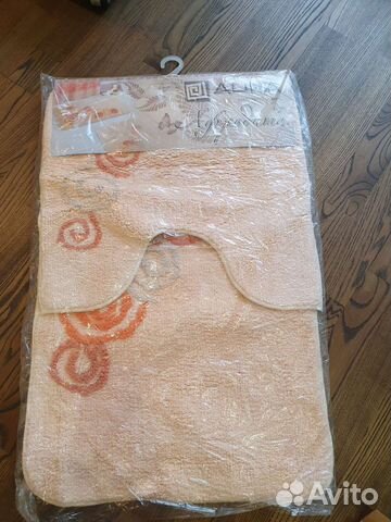 Новый набор ковриков в санузел