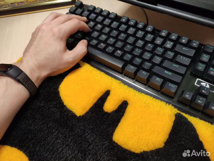 Тафтинговый ковер / логотип Бэтмена прямоугольник