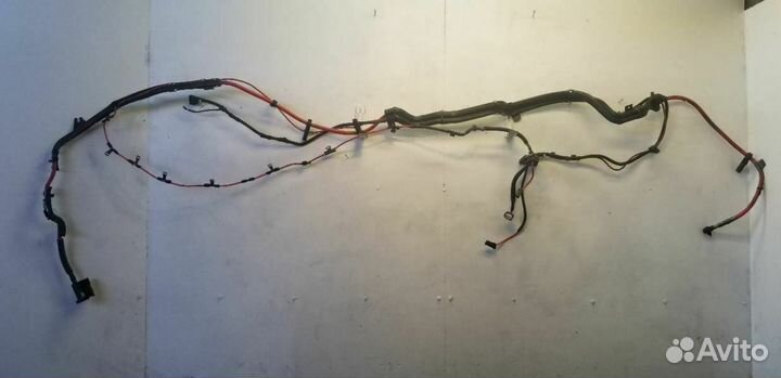 Плюсовой провод акб BMW X5 E70 3.0