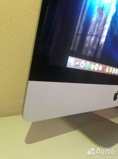 Apple iMac 21,5