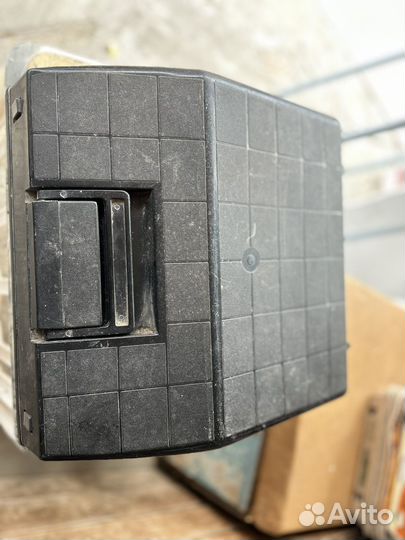 Печатная пишущая машинка