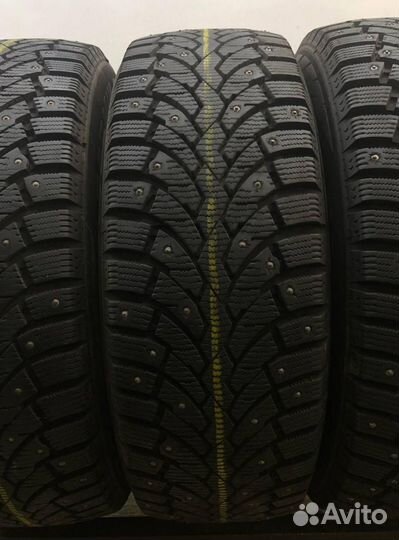 Pirelli Formula Ice 215/65 R16 103Y