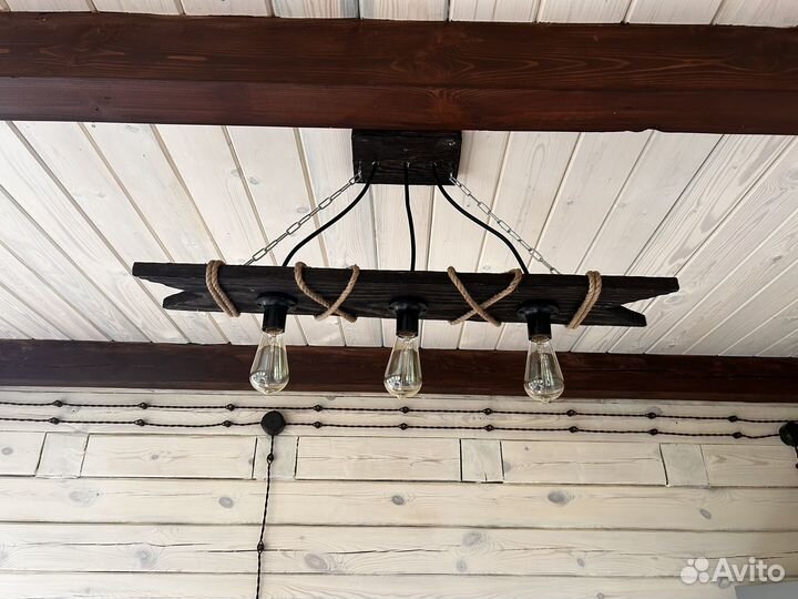 Подвесная люстра из дерева