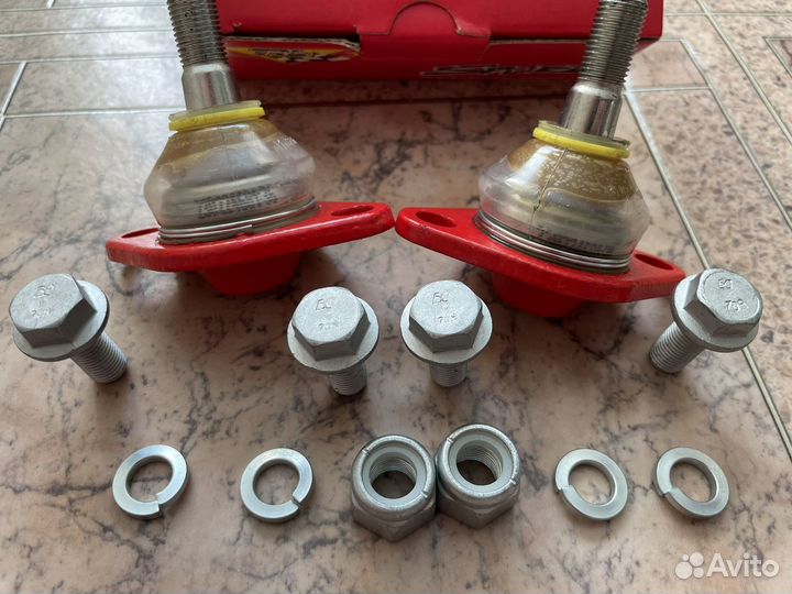 Усиленные шаровые опоры трек TRS Priora Granta