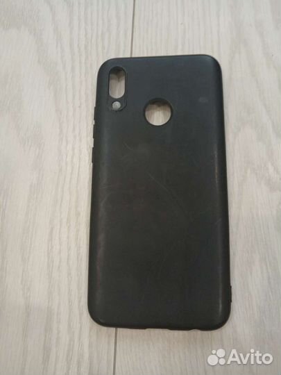 Чехлы на телефон