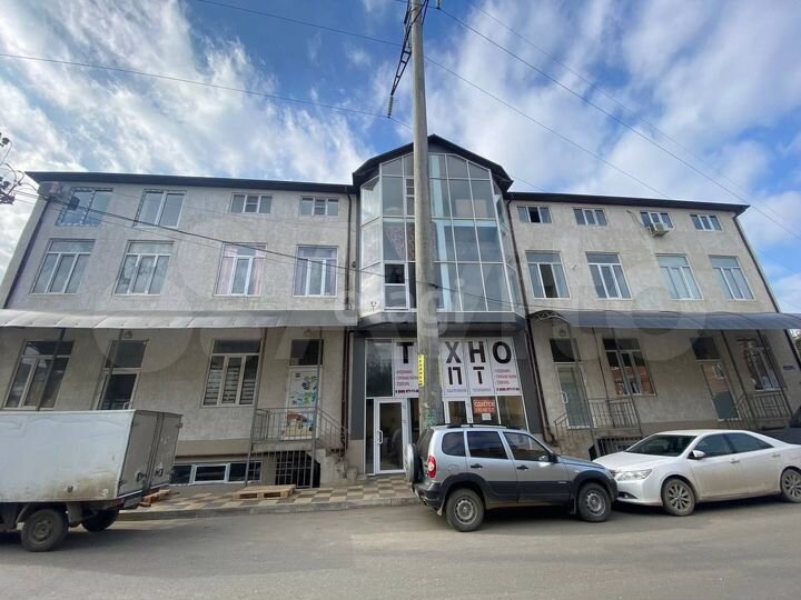 2-к. квартира, 77 м², 3/3 эт.