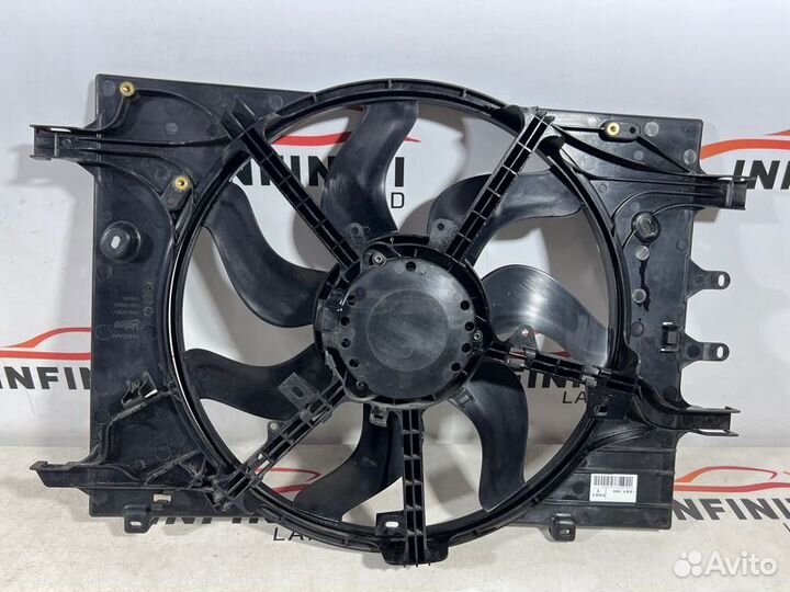 Диффузор радиатора в сборе без блоков управления