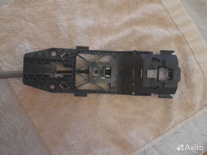 Кронштейн ручки Volkswagen