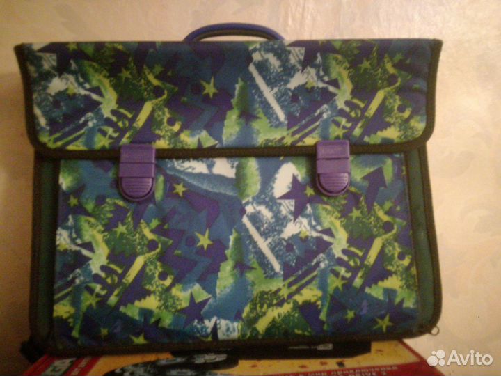 Ранец школьный из 90 новое состояние