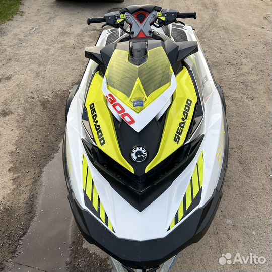 Гидроцикл BRP RXP 300. 2017