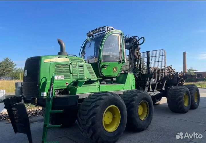 Форвардер John Deere 1910 G