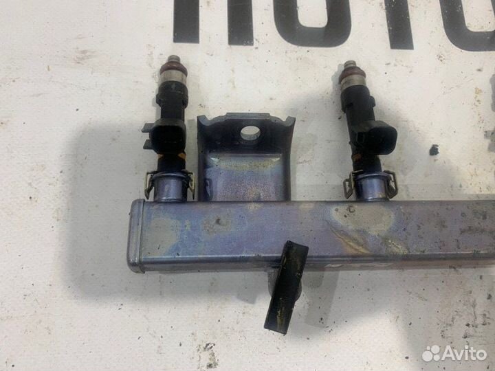 Топливная рампа с форсунками Mazda 6 GH LF 2011