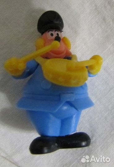 Игрушки из киндер сюрприз