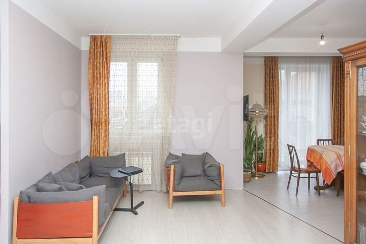 3-к. квартира, 104,5 м², 2/5 эт.