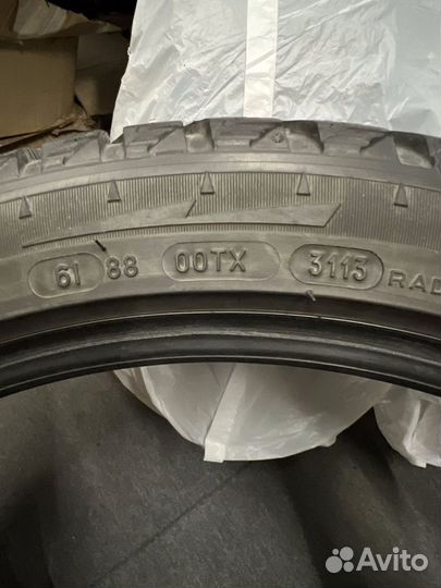 Michelin X-Ice North 245/40 R18