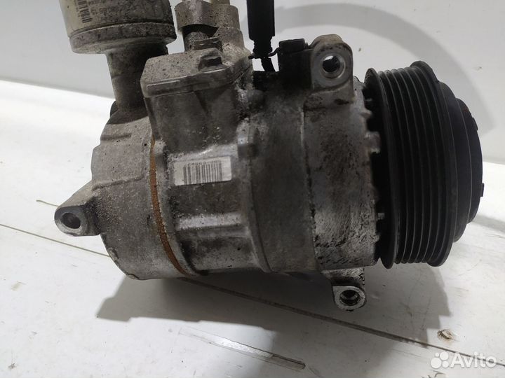 Компрессор системы кондиционирования Mercedes-Benz