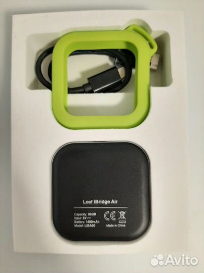 Leef iBridge Air беспроводная WiFi флешка