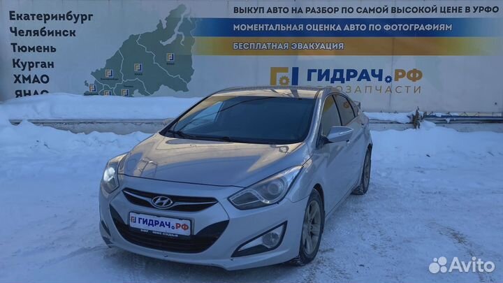 Замок двери передней левой Hyundai i40 (VF) 81310