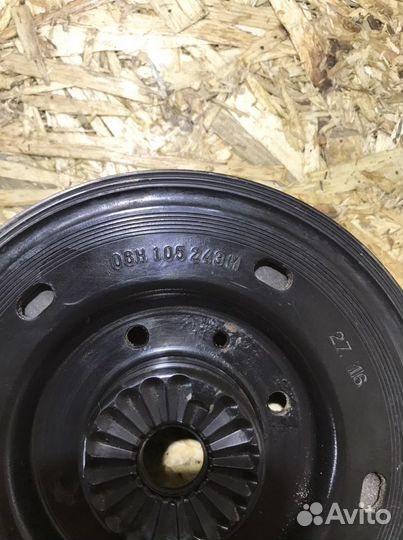 Шкив коленвала 06H105243M Octavia A7