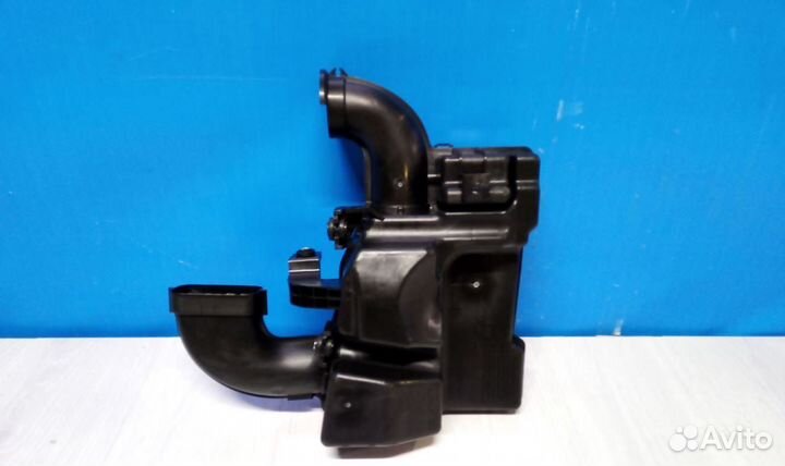 Резонатор воздушного фильтра Hyundai Solaris2 17нв