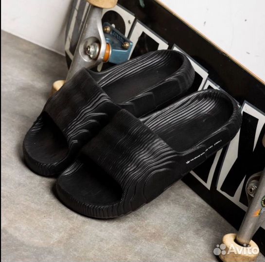 Шлепанцы Adidas Adilette 22 Slides 