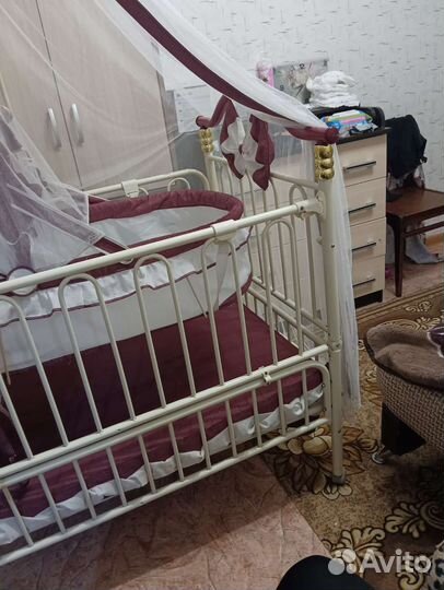 Кровать с балдахином