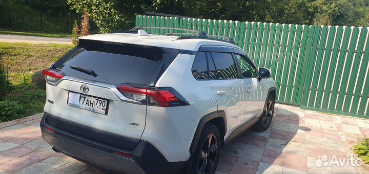 Багажник для Toyota rav 4 2021 (xa 50)