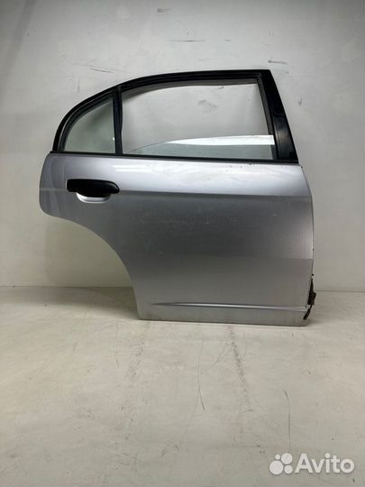 Дверь боковая задняя правая Honda Civic 2001